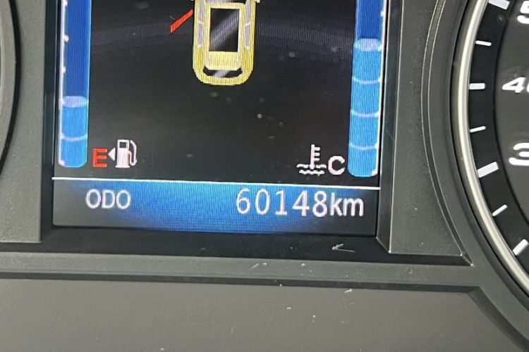 Used Zotye T700 2017 1.8T Dual-Clutch Luxury Model Odometer Close Up