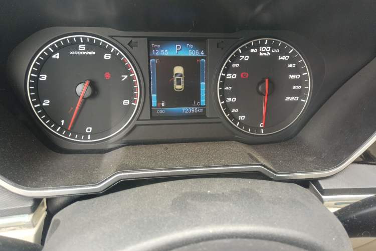 Used Zotye T700 2017 1.8T Dual-Clutch Luxury Model Odometer Close Up