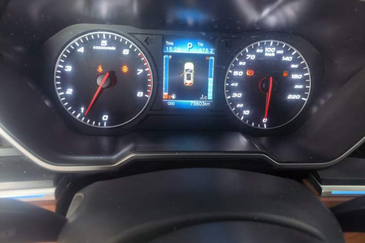 Used Zotye T700 2017 1.8T Dual-Clutch Luxury Model Odometer Close Up