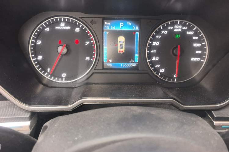 Used Zotye T700 2017 1.8T Dual-Clutch Luxury Model Odometer Close Up