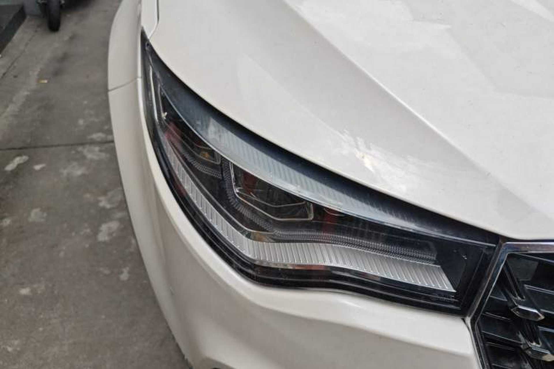 Used Zotye T700 2017 1.8T Dual-Clutch Flagship Model Right Front Headlight