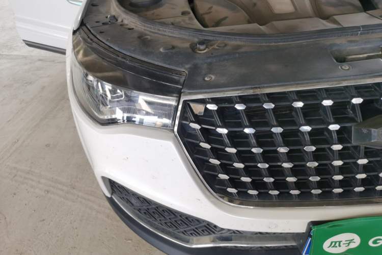 Used Zotye T700 2017 1.8T Dual-Clutch Luxury Model Right Front Headlight