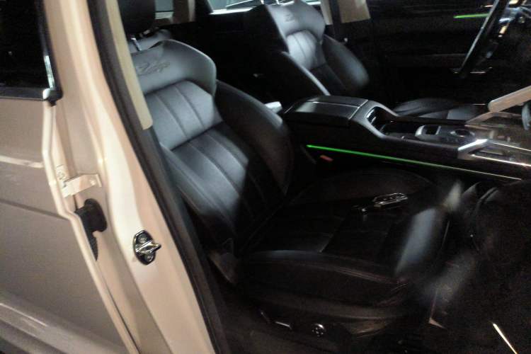 Used Zotye T700 2017 1.8T Dual-Clutch Flagship Model Right Front Seat