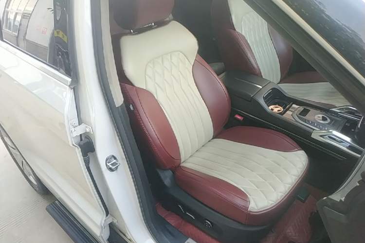 Used Zotye T700 2017 1.8T Dual-Clutch Flagship Model Right Front Seat
