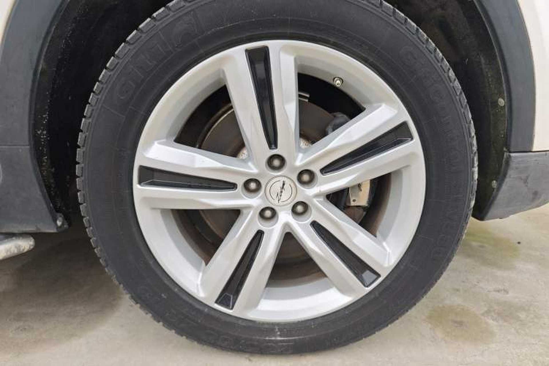 Used Zotye T700 2017 1.8T Dual-Clutch Luxury Model Right Front Wheel Hub