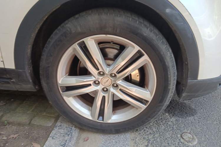 Used Zotye T700 2017 1.8T Manual Luxury Model Right Front Wheel Hub