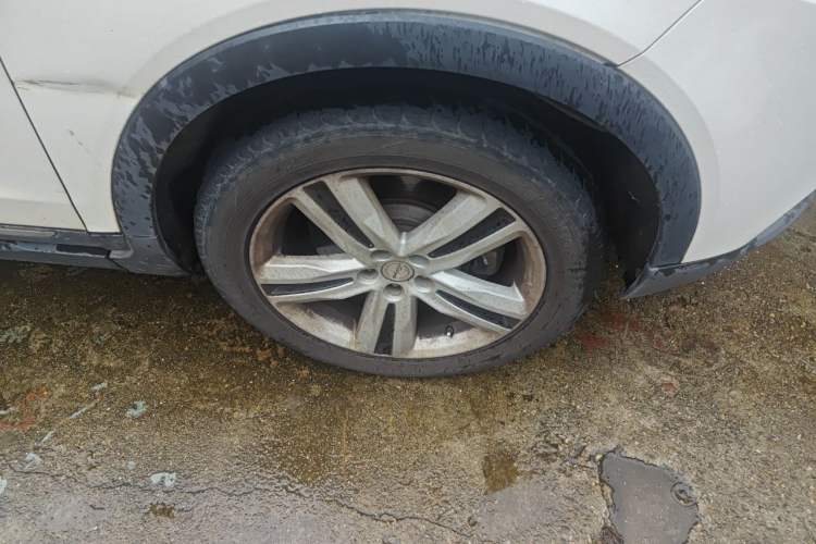 Used Zotye T700 2017 1.8T Manual Luxury Model Right Front Wheel Hub