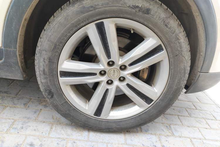 Used Zotye T700 2017 1.8T Manual Luxury Model Right Front Wheel Hub
