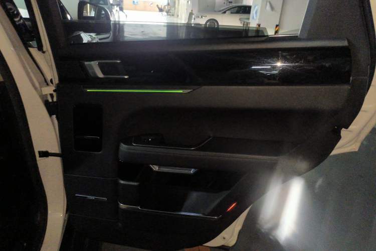 Used Zotye T700 2017 1.8T Dual-Clutch Flagship Model Right Rear Door Interior