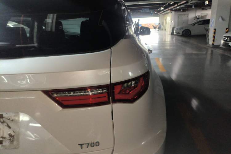 Used Zotye T700 2017 1.8T Dual-Clutch Flagship Model Right Rear Taillight