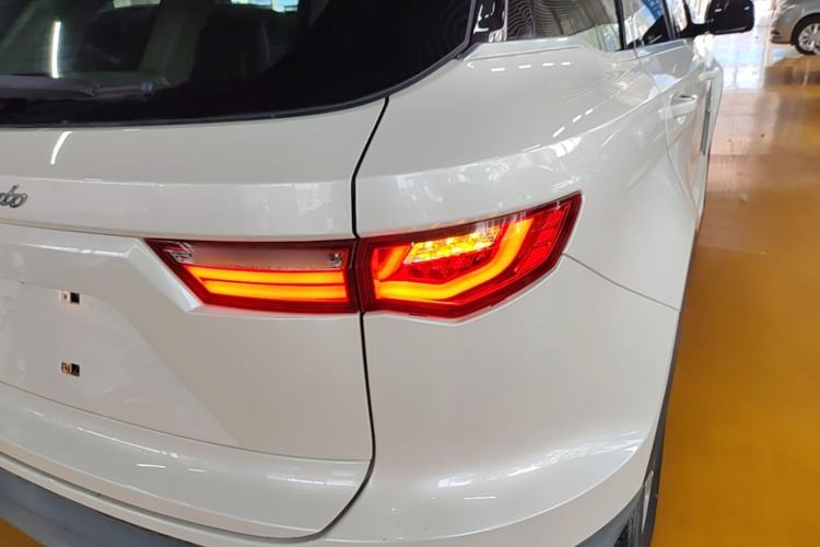 Used Zotye T700 2017 1.8T Dual-Clutch Luxury Model Right Rear Taillight