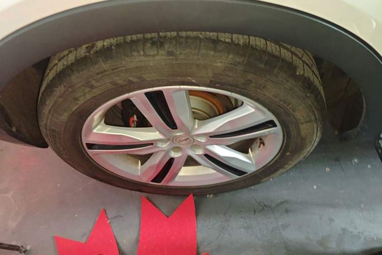 Used Zotye T700 2017 1.8T Dual-Clutch Flagship Model Right Rear Wheel Hub