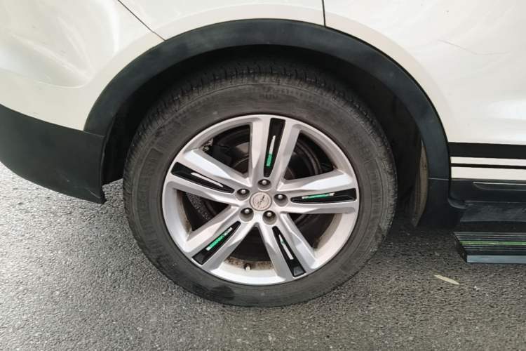 Used Zotye T700 2017 1.8T Dual-Clutch Prestige Model Right Rear Wheel Hub