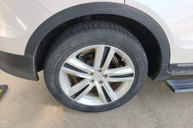 Used Zotye T700 2017 1.8T Dual-Clutch Prestige Model Right Rear Wheel Hub