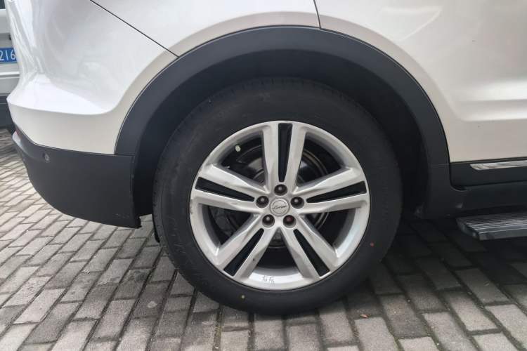 Used Zotye T700 2017 1.8T Dual-Clutch Flagship Model Right Rear Wheel Hub