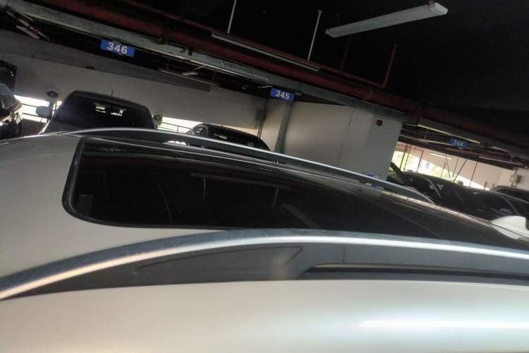 Used Zotye T700 2017 1.8T Dual-Clutch Flagship Model Roof