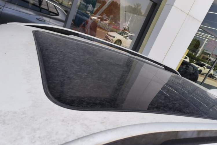 Used Zotye T700 2017 1.8T Dual-Clutch Prestige Model Roof