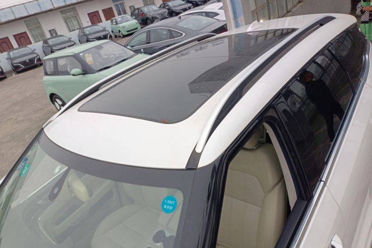Used Zotye T700 2017 1.8T Manual Luxury Model Roof