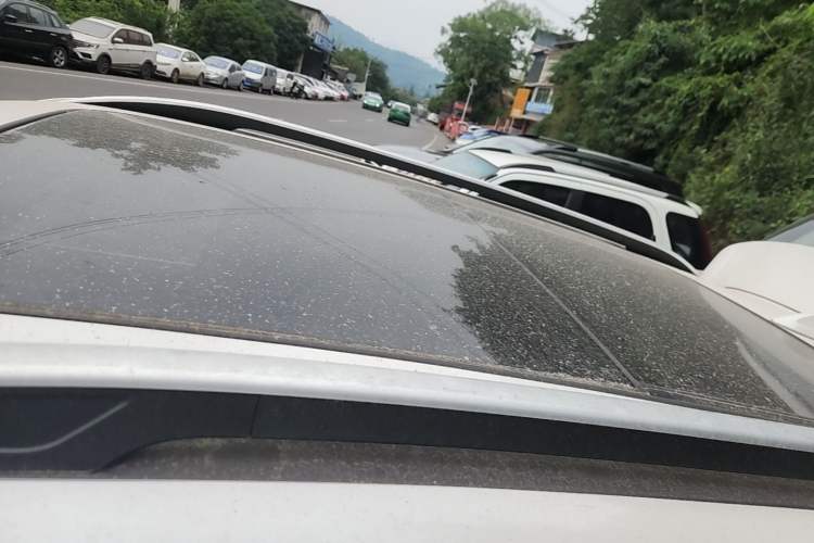 Used Zotye T700 2017 1.8T Dual-Clutch Luxury Model Roof