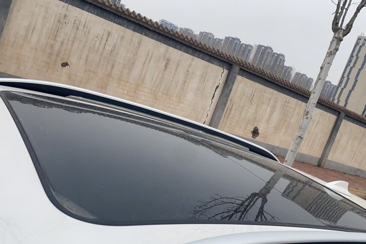 Used Zotye T700 2017 1.8T Dual-Clutch Luxury Model Roof