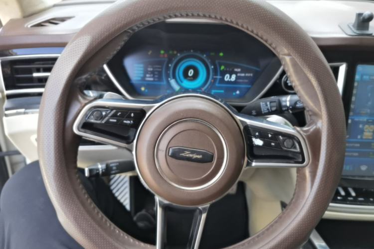Used Zotye T700 2017 1.8T Dual-Clutch Prestige Model Steering Wheel