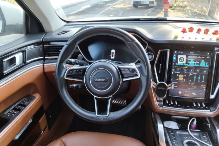 Used Zotye T700 2017 1.8T Dual-Clutch Prestige Model Steering Wheel