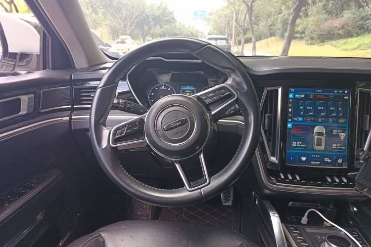 Used Zotye T700 2017 1.8T Dual-Clutch Luxury Model Steering Wheel
