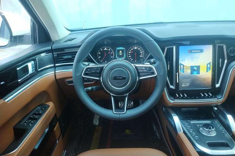 Used Zotye T700 2017 1.8T Dual-Clutch Luxury Model Steering Wheel
