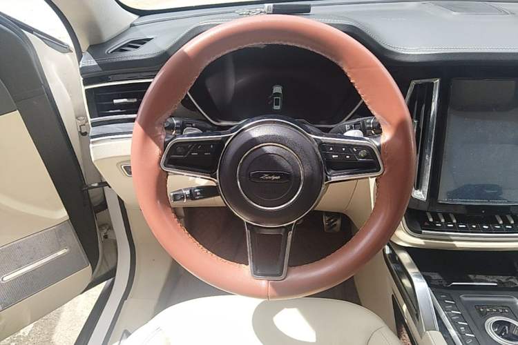 Used Zotye T700 2017 1.8T Dual-Clutch Prestige Model Steering Wheel
