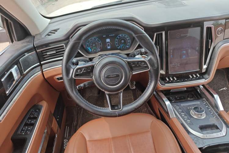 Used Zotye T700 2017 1.8T Dual-Clutch Luxury Model Steering Wheel