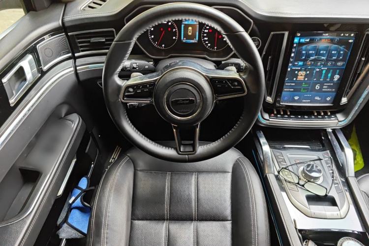 Used Zotye T700 2017 1.8T Dual-Clutch Luxury Model Steering Wheel