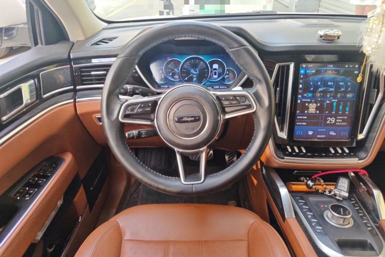 Used Zotye T700 2017 1.8T Dual-Clutch Luxury Model Steering Wheel