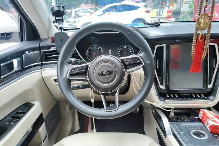 Used Zotye T700 2017 1.8T Dual-Clutch Luxury Model Steering Wheel