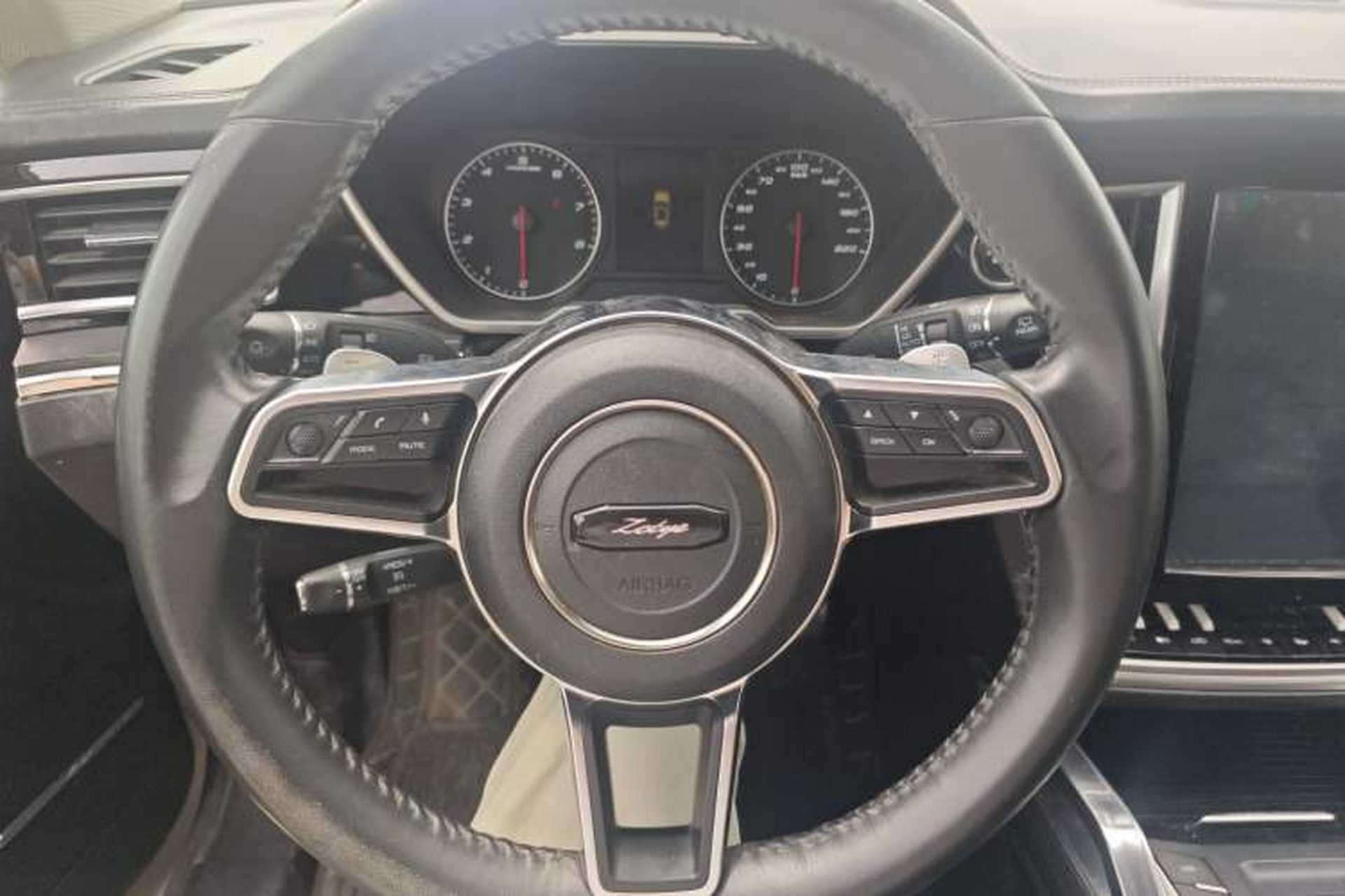 Used Zotye T700 2017 1.8T Dual-Clutch Luxury Model Steering Wheel