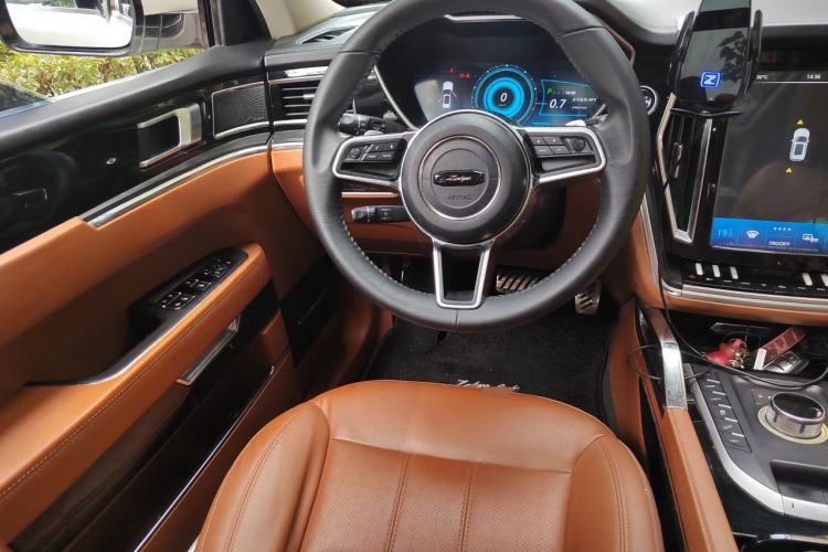 Used Zotye T700 2017 1.8T Dual-Clutch Prestige Model Steering Wheel