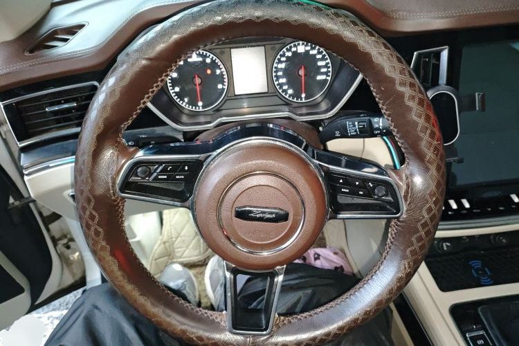 Used Zotye T700 2017 1.8T Manual Luxury Model Steering Wheel