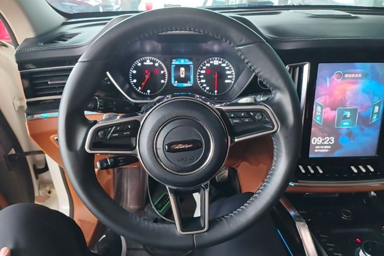 Used Zotye T700 2017 1.8T Dual-Clutch Luxury Model Steering Wheel