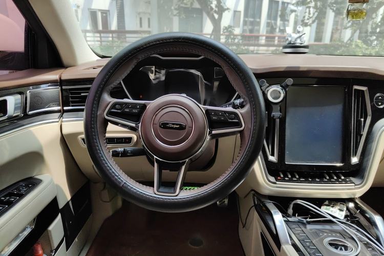 Used Zotye T700 2017 1.8T Dual-Clutch Prestige Model Steering Wheel