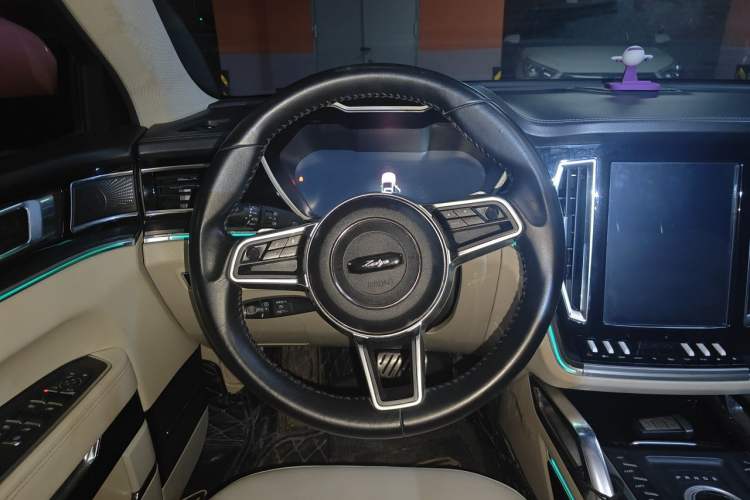 Used Zotye T700 2017 1.8T Dual-Clutch Prestige Model Steering Wheel