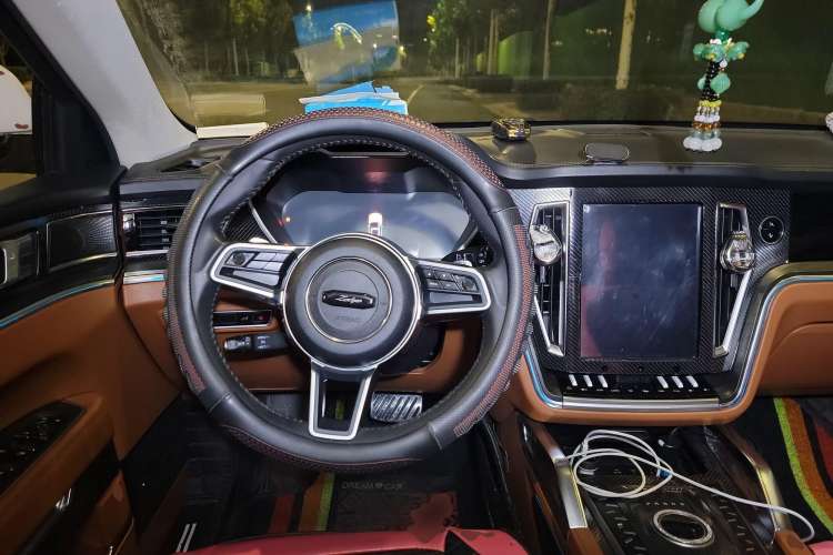 Used Zotye T700 2017 1.8T Dual-Clutch Luxury Model Steering Wheel