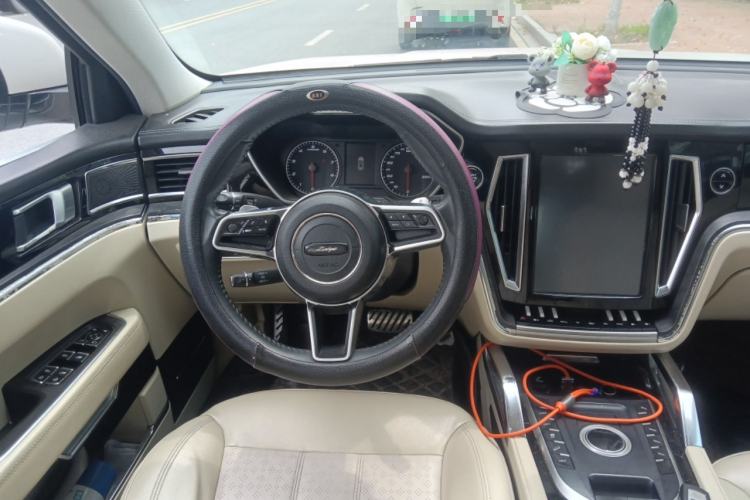 Used Zotye T700 2017 1.8T Dual-Clutch Luxury Model Steering Wheel