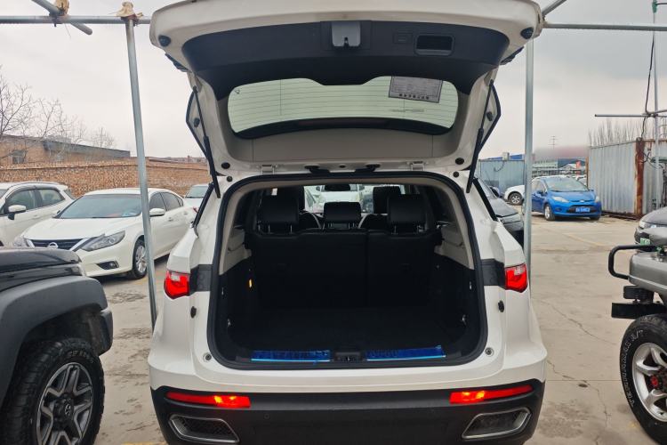 Used Zotye T700 2017 1.8T Dual-Clutch Luxury Model Trunk