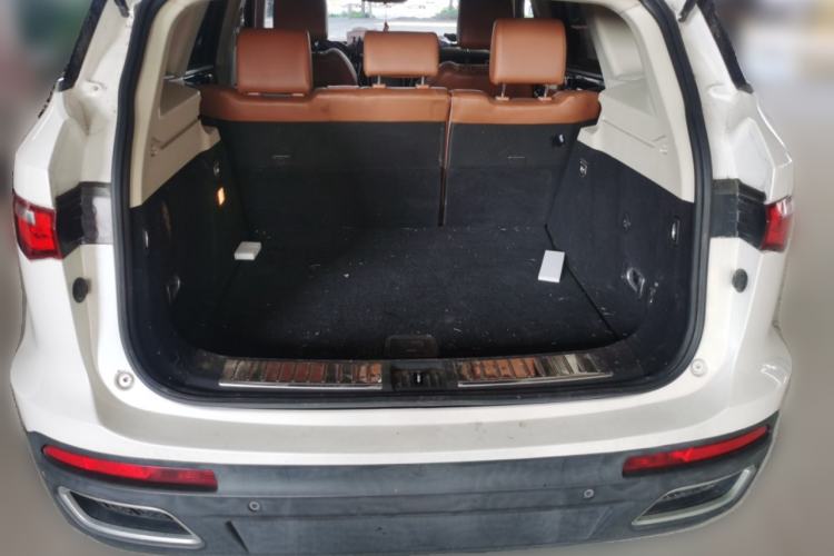 Used Zotye T700 2017 1.8T Dual-Clutch Luxury Model Trunk