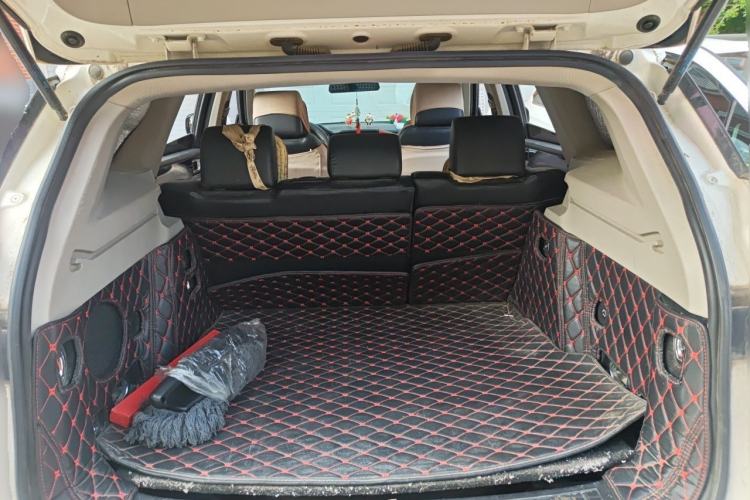 Used Zotye T700 2017 1.8T Dual-Clutch Luxury Model Trunk