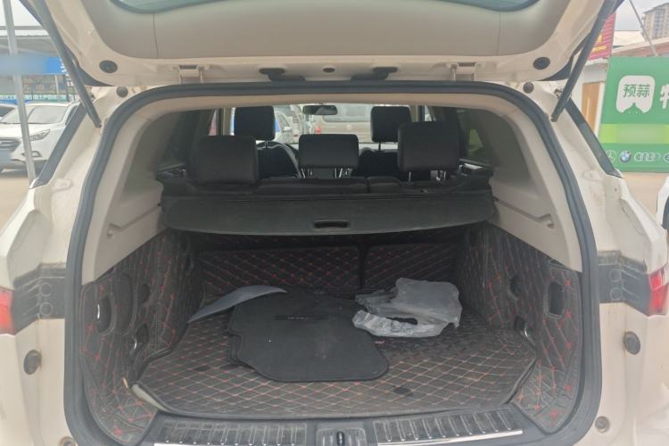 Used Zotye T700 2017 1.8T Dual-Clutch Luxury Model Trunk