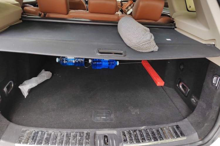 Used Zotye T700 2017 1.8T Dual-Clutch Prestige Model Trunk