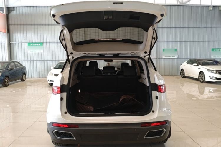 Used Zotye T700 2017 1.8T Dual-Clutch Luxury Model Trunk