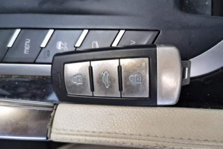 Used Zotye T700 2017 1.8T Dual-Clutch Prestige Model Vehicle Key