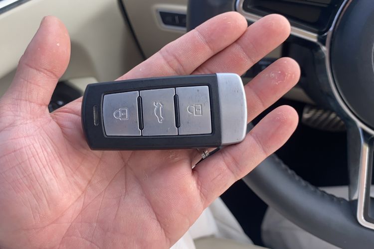 Used Zotye T700 2017 1.8T Dual-Clutch Luxury Model Vehicle Key