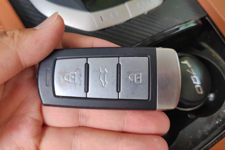 Used Zotye T700 2017 1.8T Dual-Clutch Luxury Model Vehicle Key